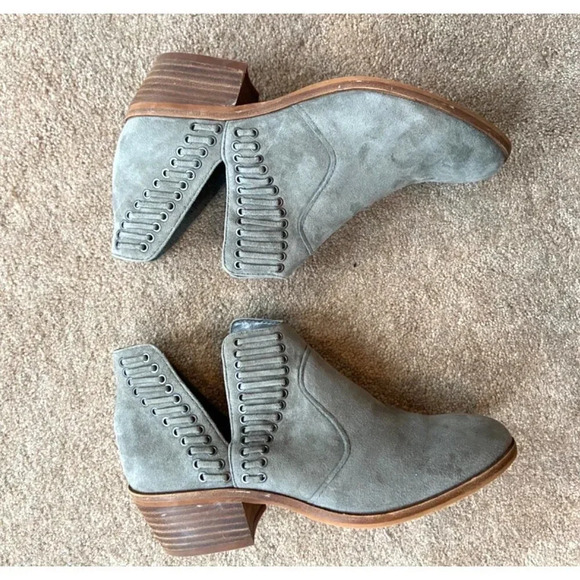 Vince Camuto Pevista Gray Booties Size 6.5 - Picture 6 of 9